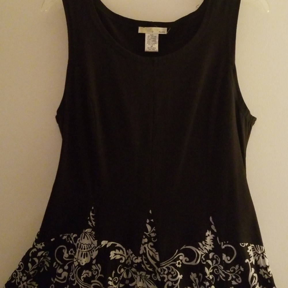 Vasna Desire Sleeveless Dress